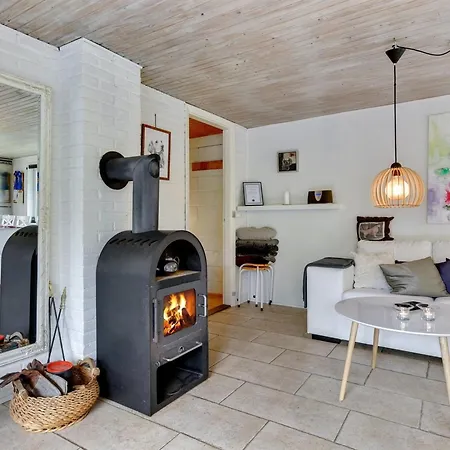 Annelisa - 200m To The Fjord By Interhome